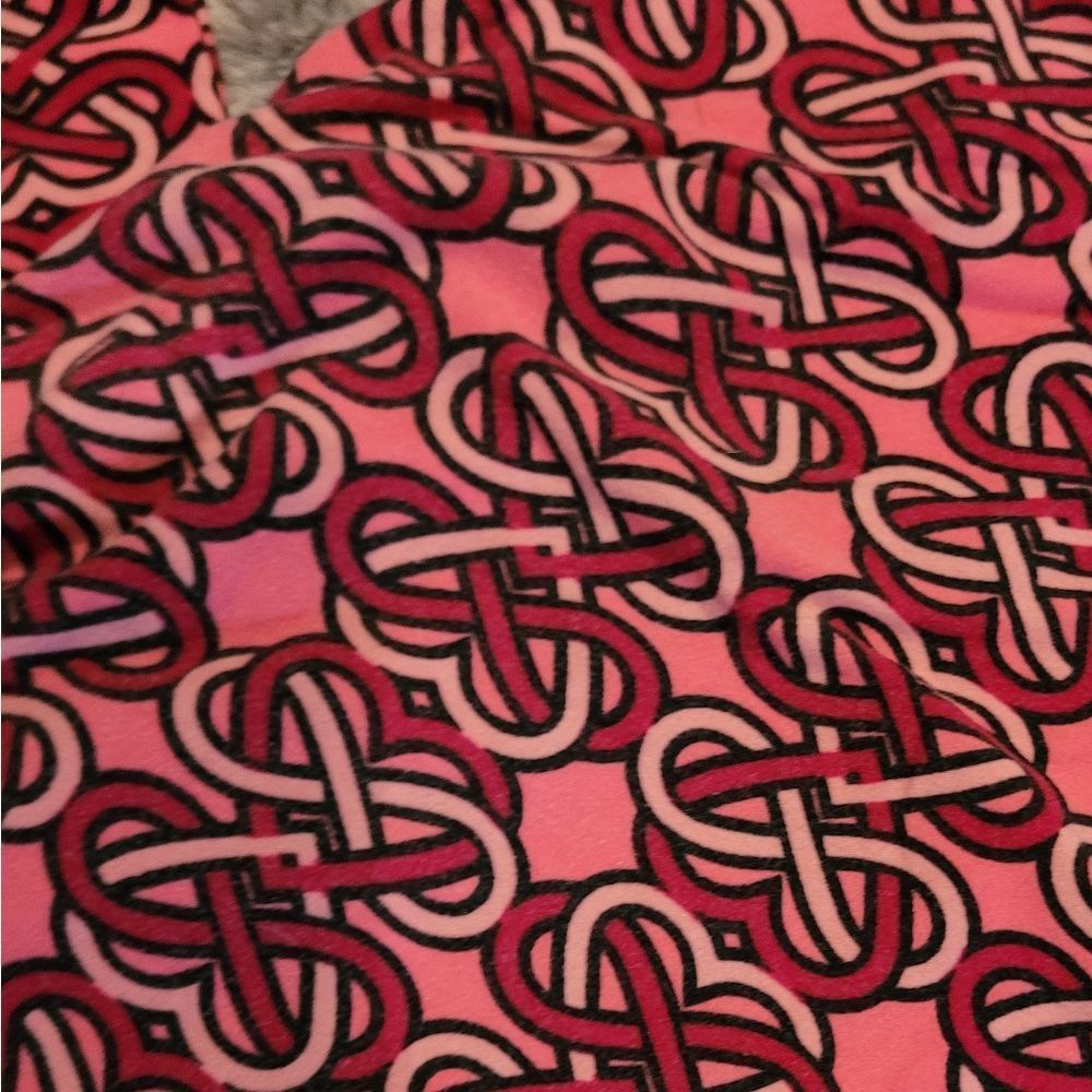 Heart and Infinity LULAROE TALL & CURVY LEGGINGS • EUC - Picture 2 of 2